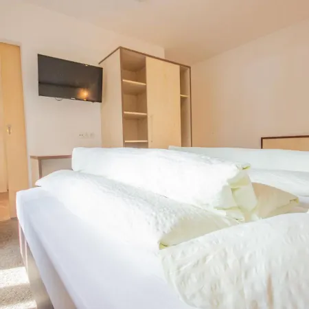 Alpin-5 By Interhome Apartmán